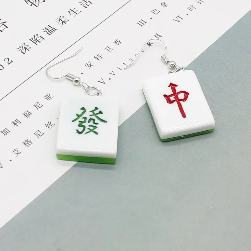 Ilginç yaratıcı tasarım bayanlar mahjong Çin tarzı reçine kolye küpe kanca küpe DIY el yapımı takı yapımı Görüntü 3