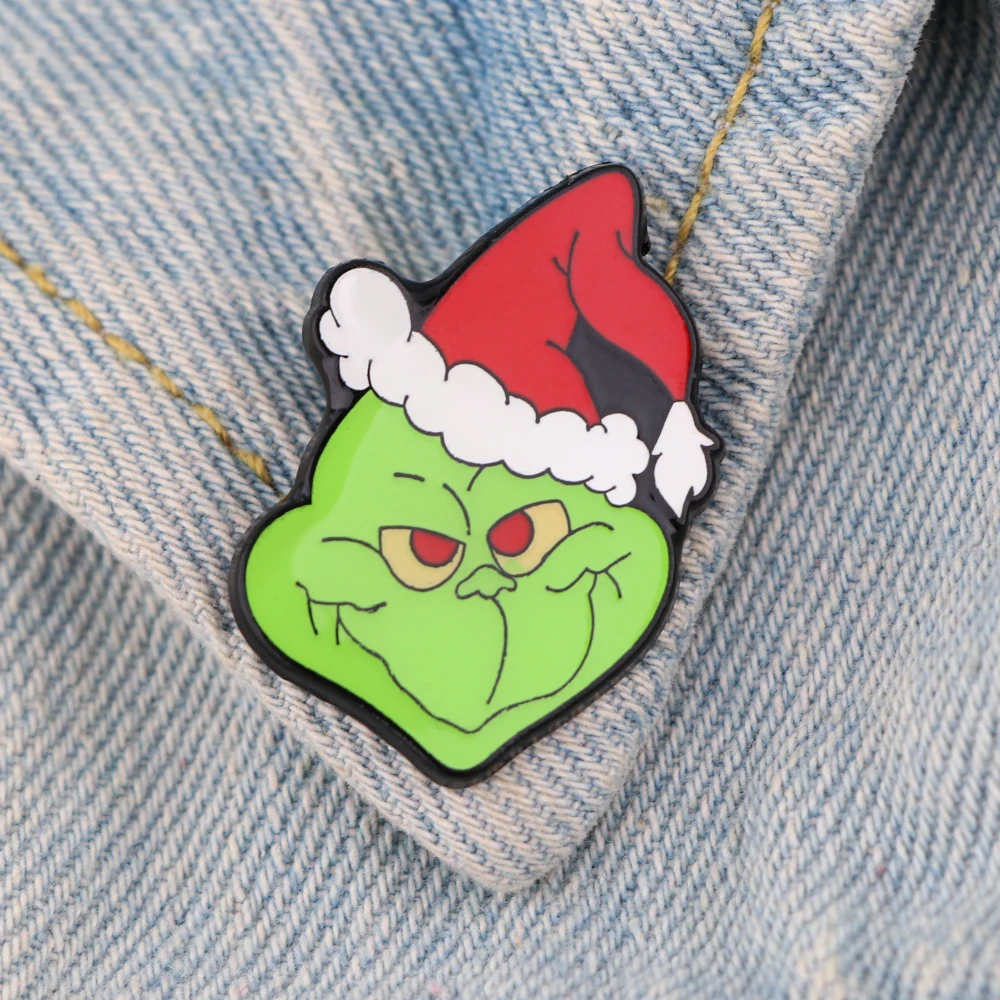 YQ919 Noel Yeşil Canavar Emaye Pimleri Komik Broş Giysi Eşarp Kravat Yaka Pin Karikatür Rozeti Kadın Erkek Takı Çocuklar Hediye Görüntü 5