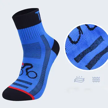 Açık spor çorapları Spor Nefes Bisiklet Çorap Erkekler Kadınlar Dağ Bisikleti Çorap Ayakları Korumak Esneklik Koşu futbolcu çorapları 2