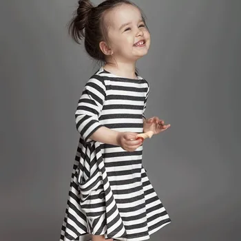 Bebek Kız Sonbahar Elbise Çocuklar için Siyah Beyaz Şerit Moda Çocuk Kız Elbise Prenses Kız gündelik giyim Zarif Çocuk Giyim