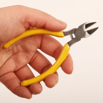 Yenilikçi Dişli Katlanır Bıçak Mini Tirbuşon Aracı Açık Çok Taşınabilir EDC Bıçak Paslanmaz Çelik Taşınabilir Kamp Seyahat Gadge satın almak online | El aletleri / Birebiregitim.com.tr 11